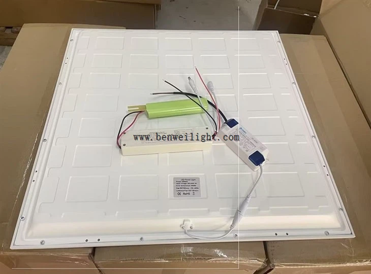 2x2 led emergency light